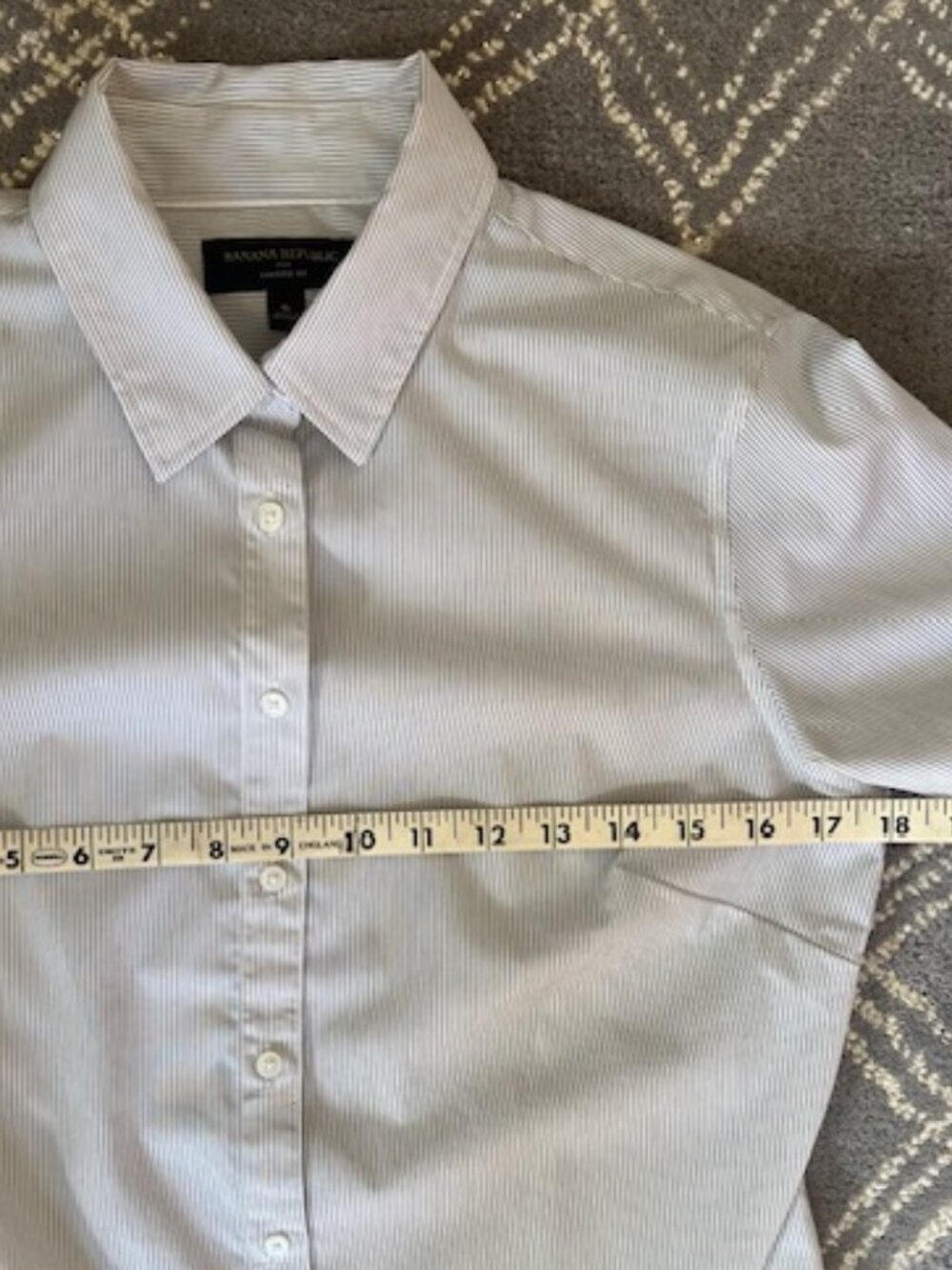 Banana Republic Tailored-Fit White/Grey Stripes Shirt Woman's Size 6 - Picture 7 of 9
